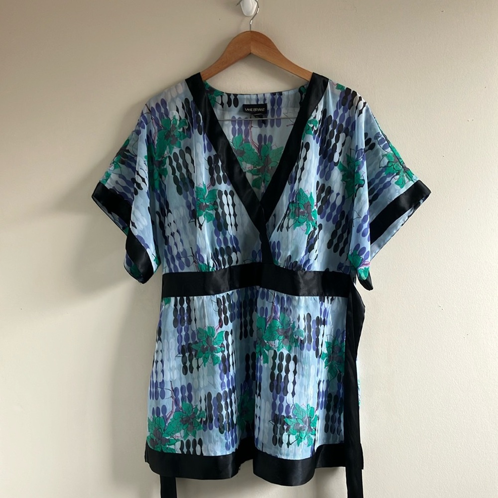 🔥10 for $100🔥 Lane Bryant chiffon multicoloured short sleeve wrap top sheer